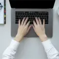 Rédacteur SEO et IA : Comment garder une longueur d’avance en 2026 ?